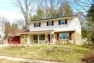 2203 S Montclair Ave in Bloomington, IN - Building Photo