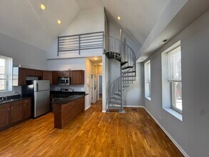 2249 S Bell Ave in Chicago, IL - Building Photo - Building Photo
