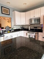 15335 Elizabeth Burbage Loop in Woodbridge, VA - Building Photo