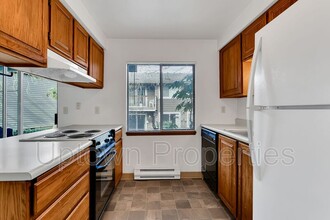 5660 SW 180th Ave in Beaverton, OR - Building Photo - Building Photo