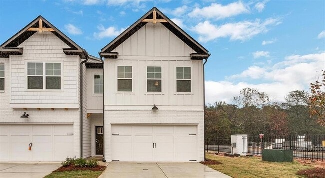 2021 Old Covington Hwy SE in Conyers, GA - Building Photo - Building Photo