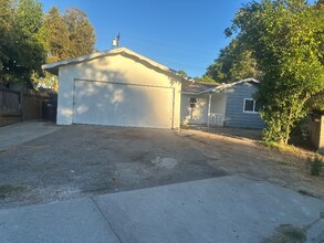 1918 Dunswell Ave in Hacienda Heights, CA - Foto de edificio - Building Photo