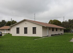 5901-5903 Tyler St in Hollywood, FL - Building Photo