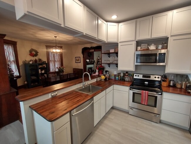 2229 Maplewood Ave, Unit Mt Auburn