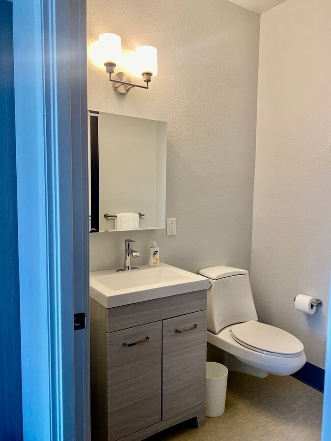 151 N Williams Ave in Klamath Falls, OR - Building Photo - Building Photo