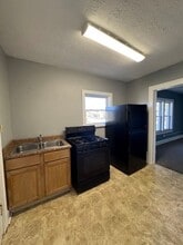 1307 Market Ave N in Canton, OH - Building Photo - Building Photo