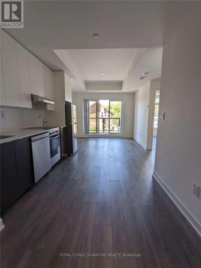 160 Canon Jackson Dr in Toronto, ON - Building Photo - Building Photo