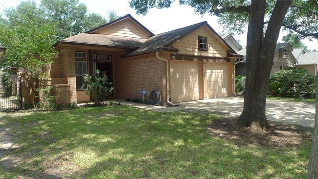 property at 7772 Park Falls Dr