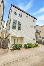 950 W 24th St in Houston, TX - Building Photo - Building Photo
