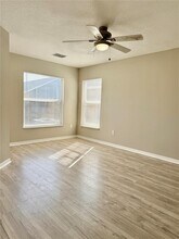 6104 White Sails Dr in Wesley Chapel, FL - Building Photo - Building Photo