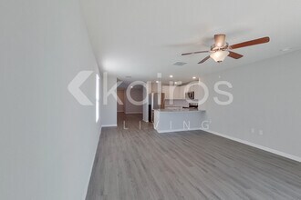 8661 SW 43rd Ter in Ocala, FL - Building Photo - Building Photo