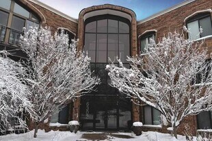 6302 Mineral Point Rd in Madison, WI - Building Photo