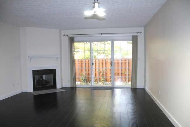 5702 Mango Ln in Hilliard, OH - Building Photo - Building Photo