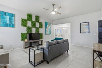 664 Paseo Modesto Dr in Horizon City, TX - Building Photo - Building Photo