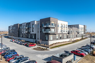 Ovation Heartwood Preserve-Independent Living in Omaha, NE - Building Photo - Building Photo