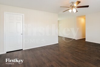 2128 Carver Ave in North Las Vegas, NV - Building Photo - Building Photo