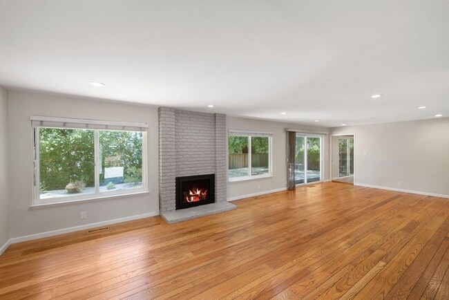 property at 810 Monte Rosa Dr