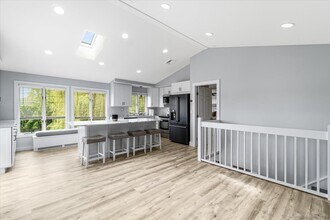 4 Candlewood Birches in Brookfield, CT - Building Photo - Building Photo