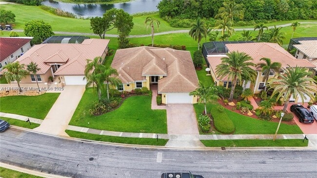 property at 720 Cypress Pointe Dr W