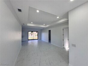 1027 Kismet Pkwy W in Cape Coral, FL - Building Photo - Building Photo