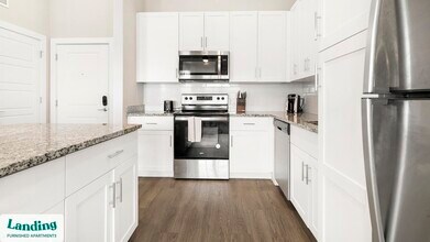 3060 Southcreek Blvd in Orlando, FL - Building Photo - Building Photo