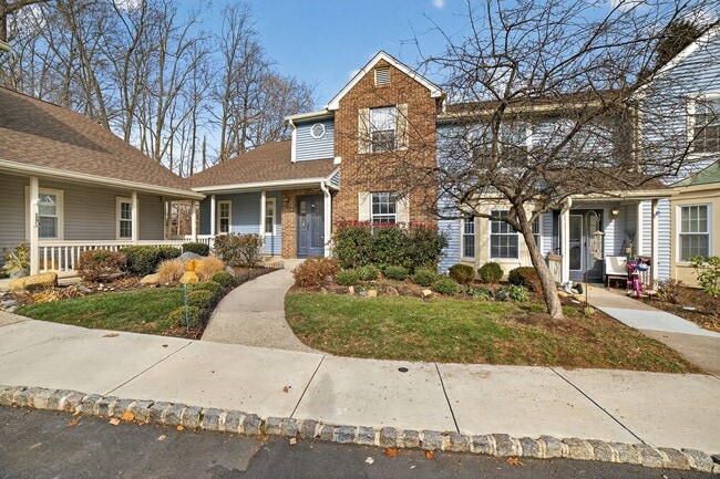 1803 Poplar Ct in Monmouth Junction, NJ - Building Photo - Building Photo