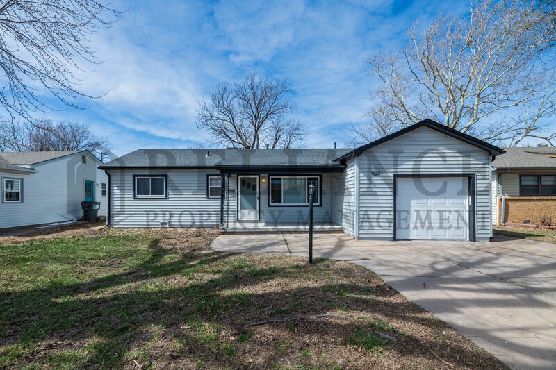 2239 S Millwood Ave in Wichita, KS - Building Photo