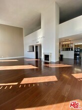 2332 Fox Hills Dr in Los Angeles, CA - Building Photo - Building Photo