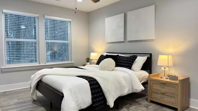 2393 Highpoint Rd in Snellville, GA - Building Photo - Building Photo