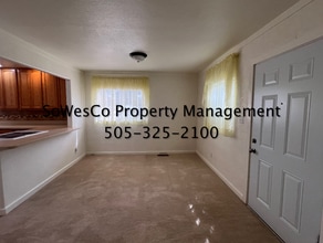 806 Mc Coy Ave in Aztec, NM - Building Photo - Building Photo