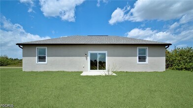 6045 Keystone Cir in La Belle, FL - Building Photo - Building Photo