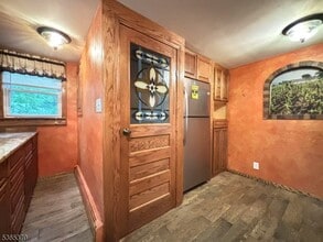 130 Lawrence Rd in Parsippany Troy Hills, NJ - Building Photo - Building Photo