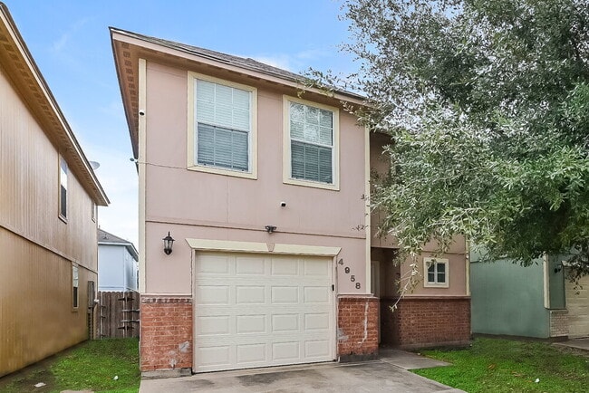 property at 4958 S Cancun