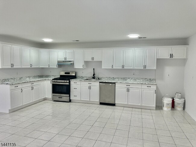 property at 621 Elizabeth Ave