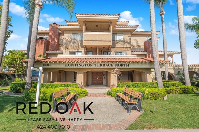 18700 Florida St in Huntington Beach, CA - Building Photo - Building Photo