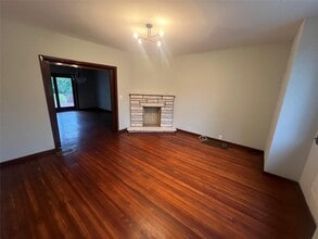 62 Woodland Ave in New Rochelle, NY - Building Photo - Building Photo