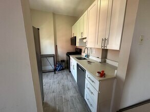 1042 Park Ave in Hoboken, NJ - Building Photo - Building Photo