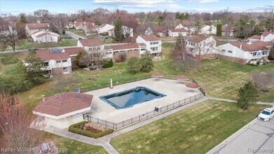 5321 Fairway Ln in West Bloomfield, MI - Building Photo - Building Photo