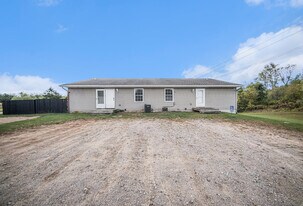 10497 S Jackson Rd in Cement City, MI - Building Photo