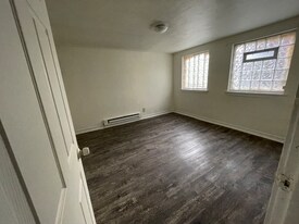 3107 Bracken Woods Ln in Cincinnati, OH - Building Photo