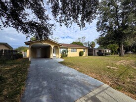 6119 Melbourne Ave. in Orlando, FL - Building Photo