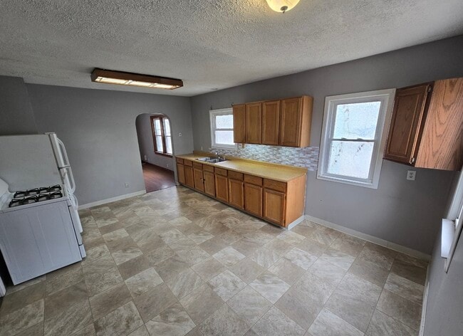 2620 37th Ave in Moline, IL - Foto de edificio - Building Photo