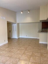 10709 Cleary Blvd, Unit 308 in Plantation, FL - Foto de edificio - Building Photo