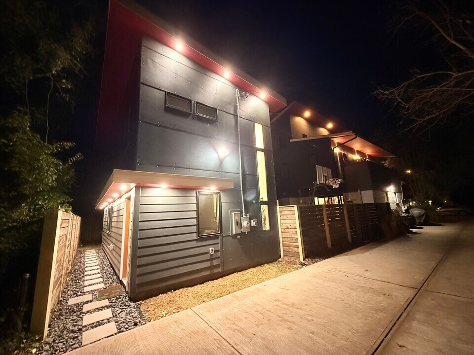 4803 Butterworth Pl NW in Washington, DC - Building Photo