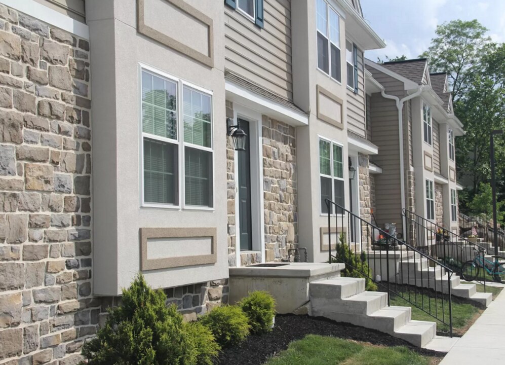 9 Christy Ct in Elizabethtown, PA - Building Photo