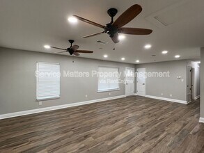 5429 Jenny Cir in Milton, FL - Building Photo - Building Photo
