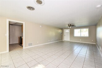 2621 10th St in Englewood, FL - Building Photo - Building Photo