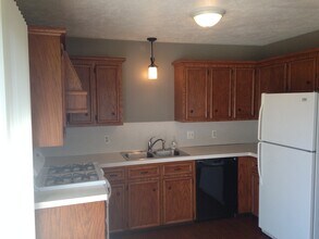 4194 Ivanrest Ave SW in Grandville, MI - Foto de edificio - Building Photo