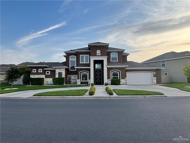 33 Ensenada Ave in McAllen, TX - Building Photo - Building Photo