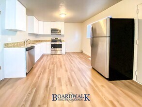 253 E Crestone Ave in South Salt Lake, UT - Building Photo - Building Photo